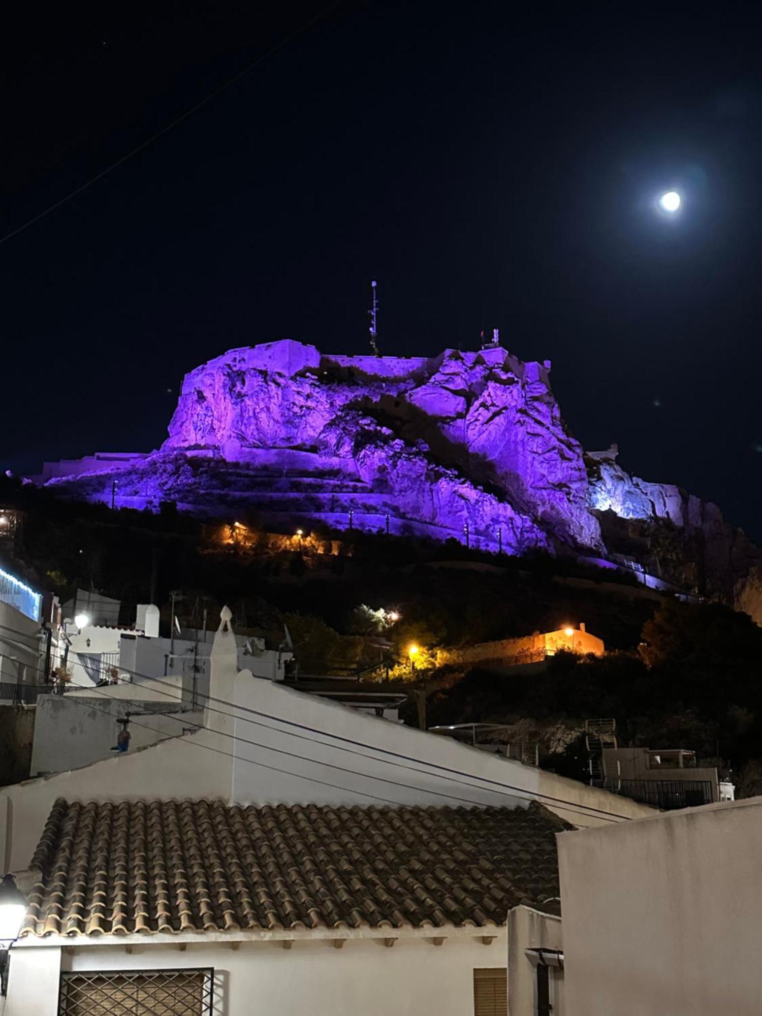 Nuevo Casco Antiguo, Playa Y Castillo Alicante Buitenkant foto